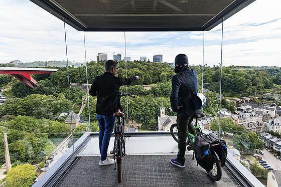 Panoramic elevator with bikes in Luxembourg City 