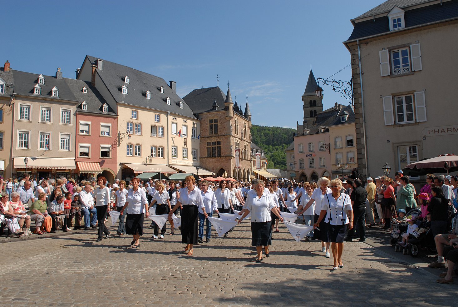 Procession dansante Unesco Echternach