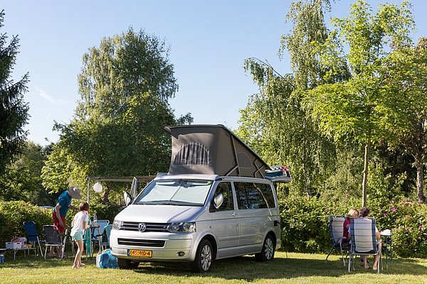 Camping car spaces Camping Auf Kengert