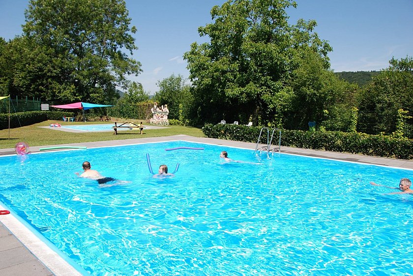 Schwimmbad Camping Officiel Echternach