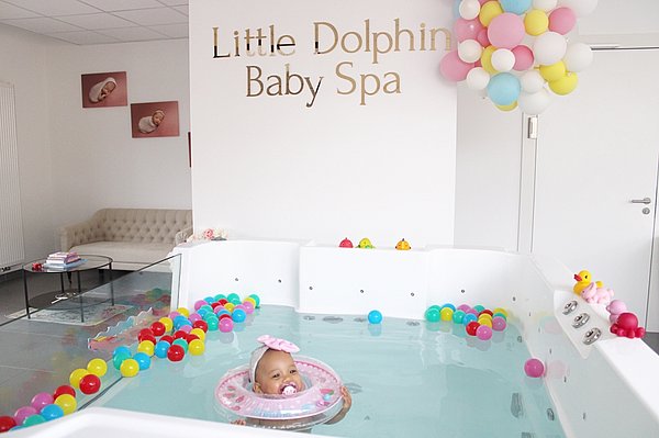 little dolphin baby spa 05