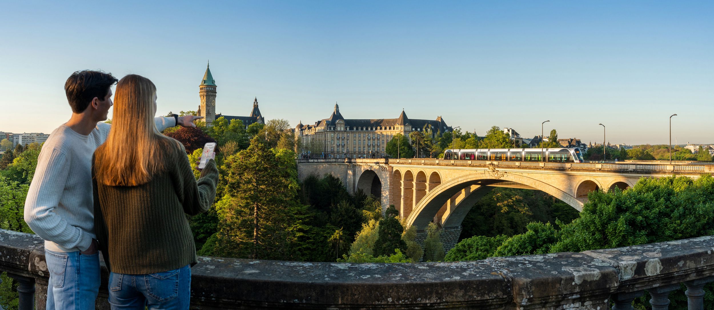Aussicht über das Pétrusse-Tal und die Pont Adolphe-Brücke
