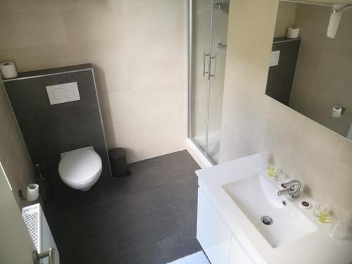 SHS Suite Home Sweet City 345