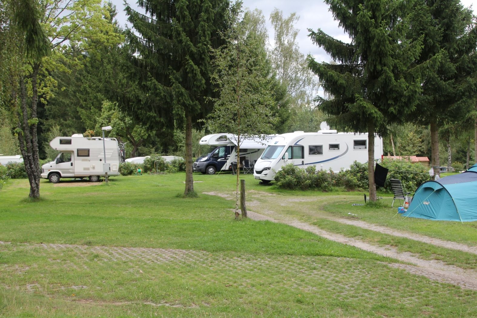 Camping car spaces Camping Auf Kengert