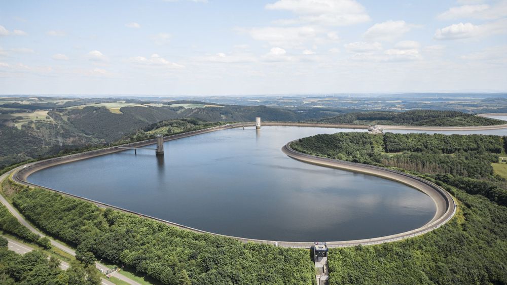 Lake of the hydroelectric power station in Stolzembourg