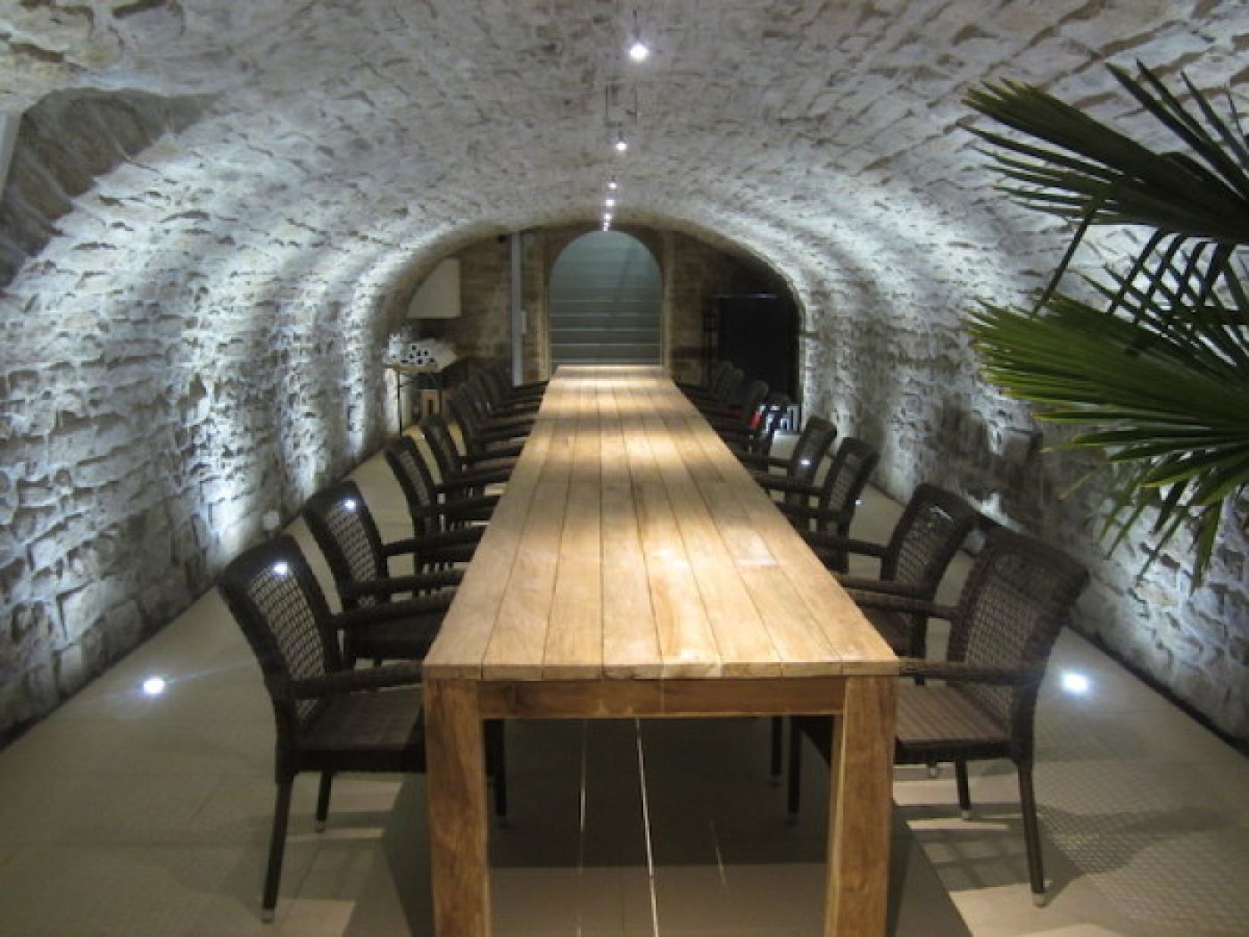 Caves J. Leuck-Thull