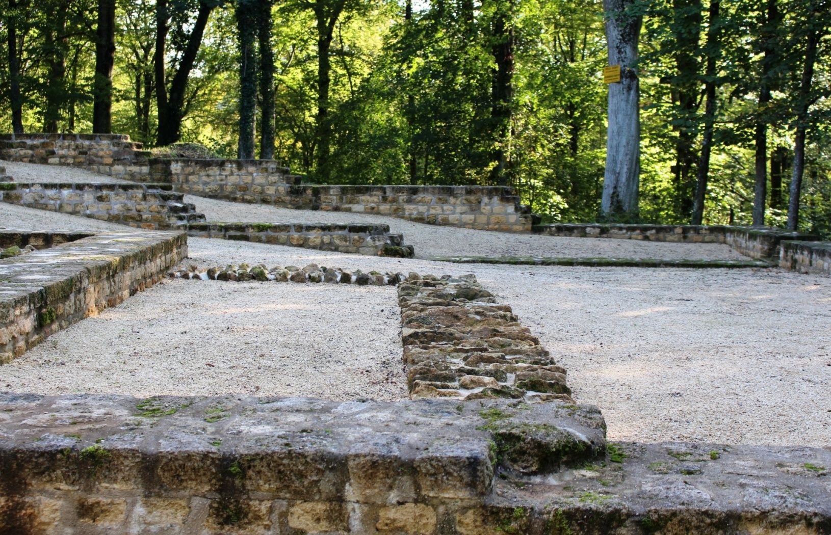 Die archäologischen Ausgrabungen auf dem "Titelberg" können unterwegs gesehen werden