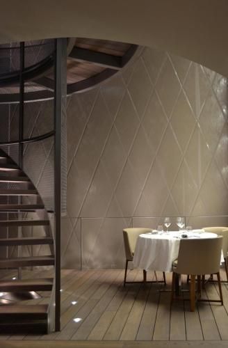Guillaume Suites