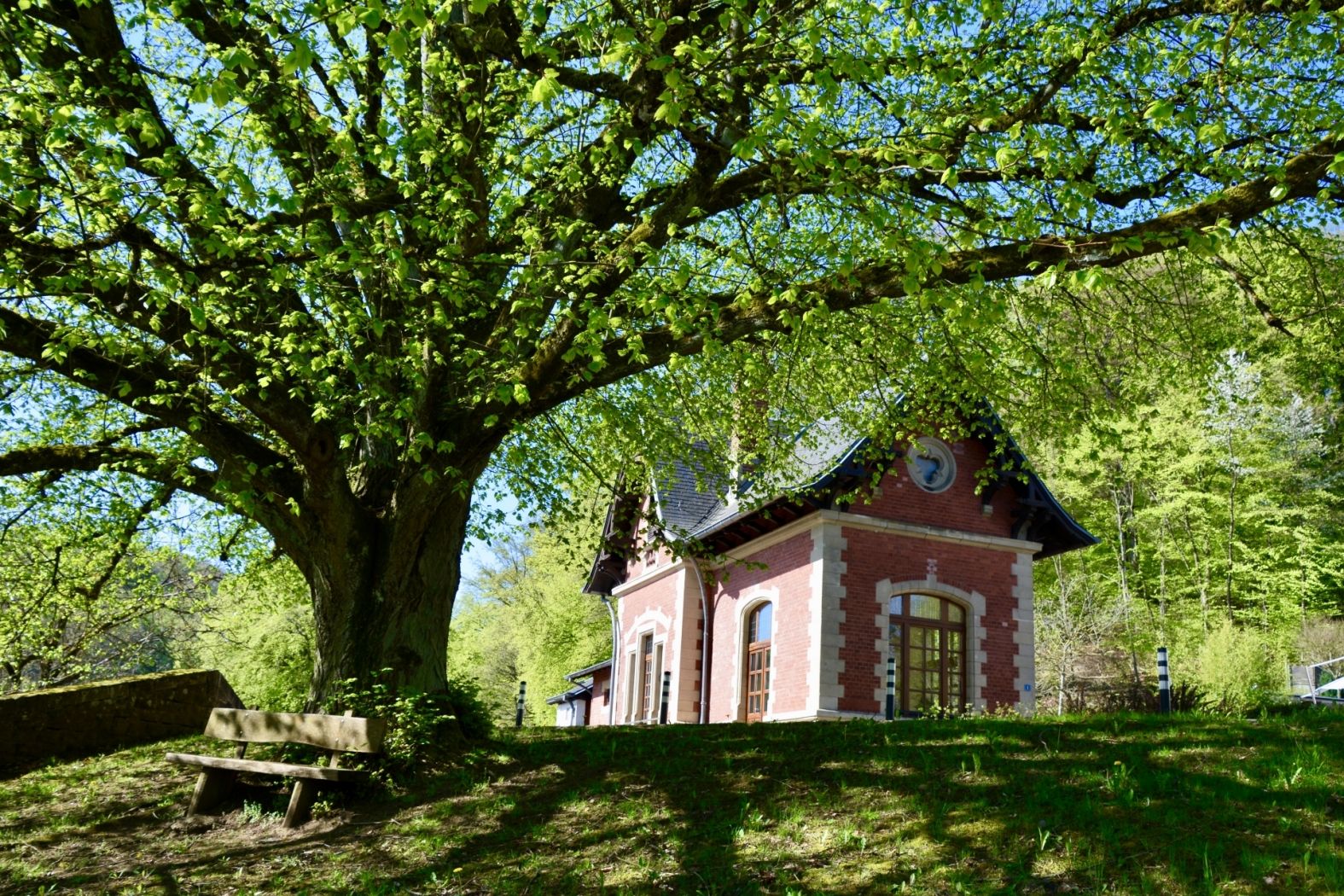 Senningerberg Charlys Gare
