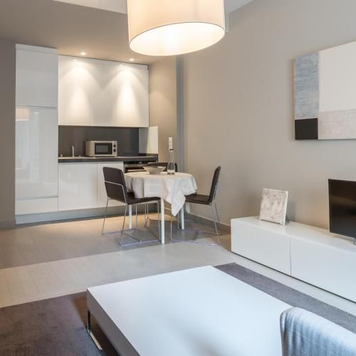 Four Stars Aparthotel