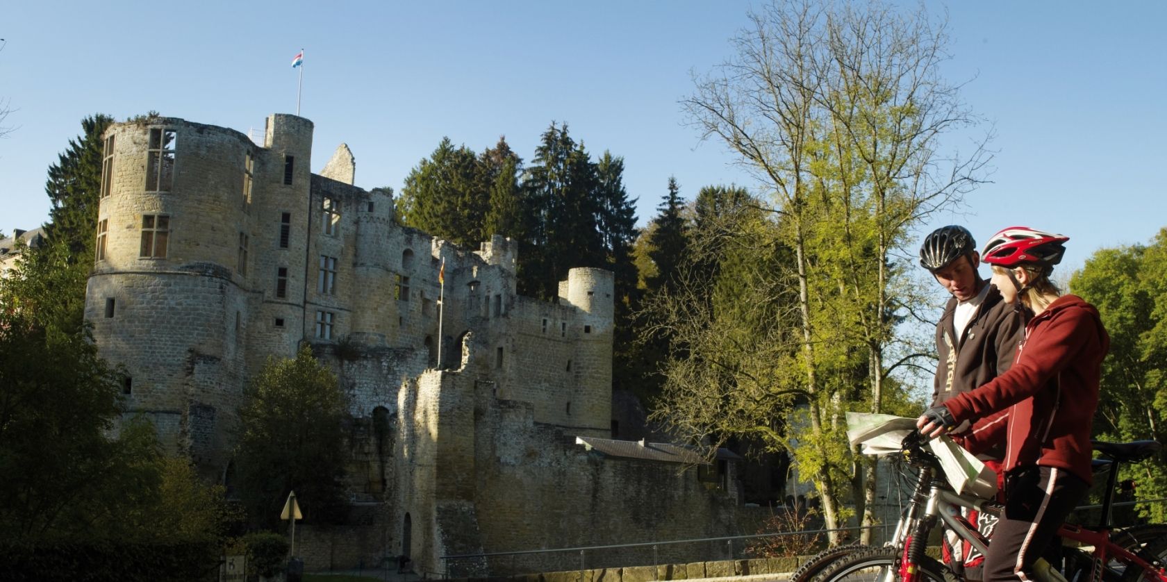 Rentabike Mëllerdall Beaufort Castle