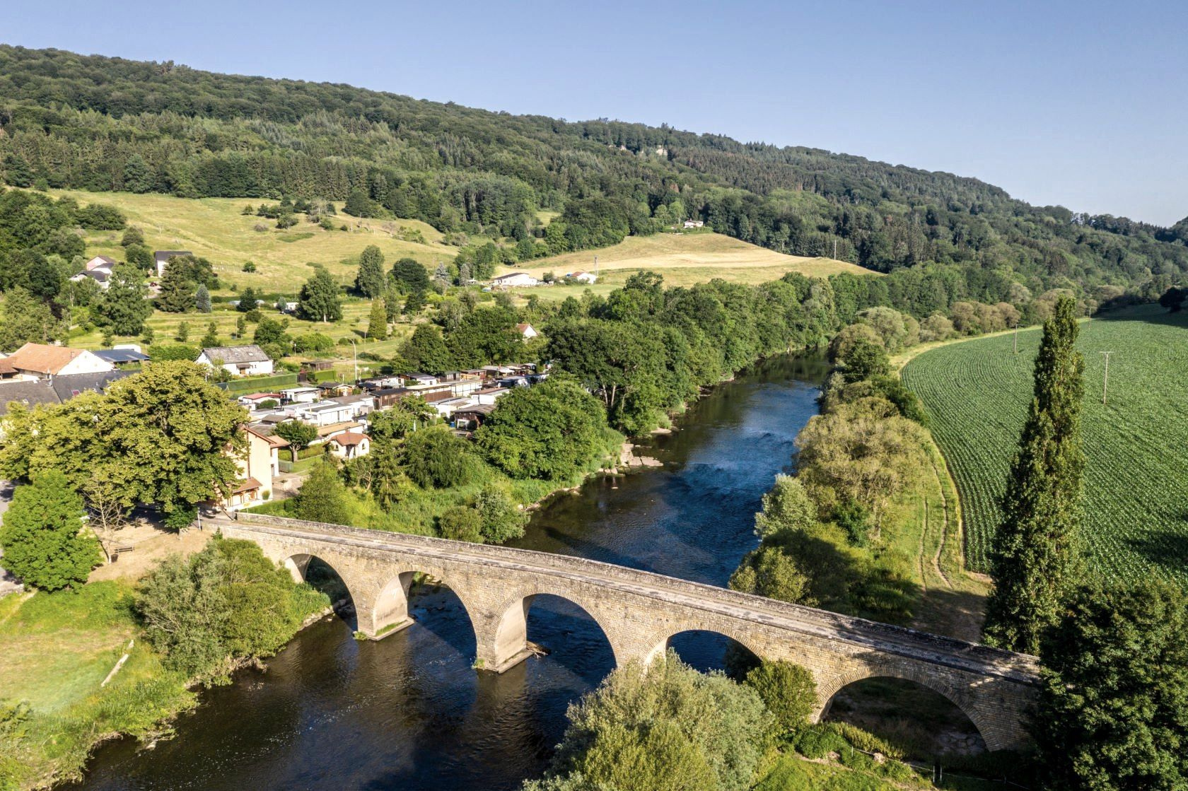 Blick auf den Ort Dillingerbrück am Felsenweg 2, © Eifel Tourismus GmbH, D. Ketz