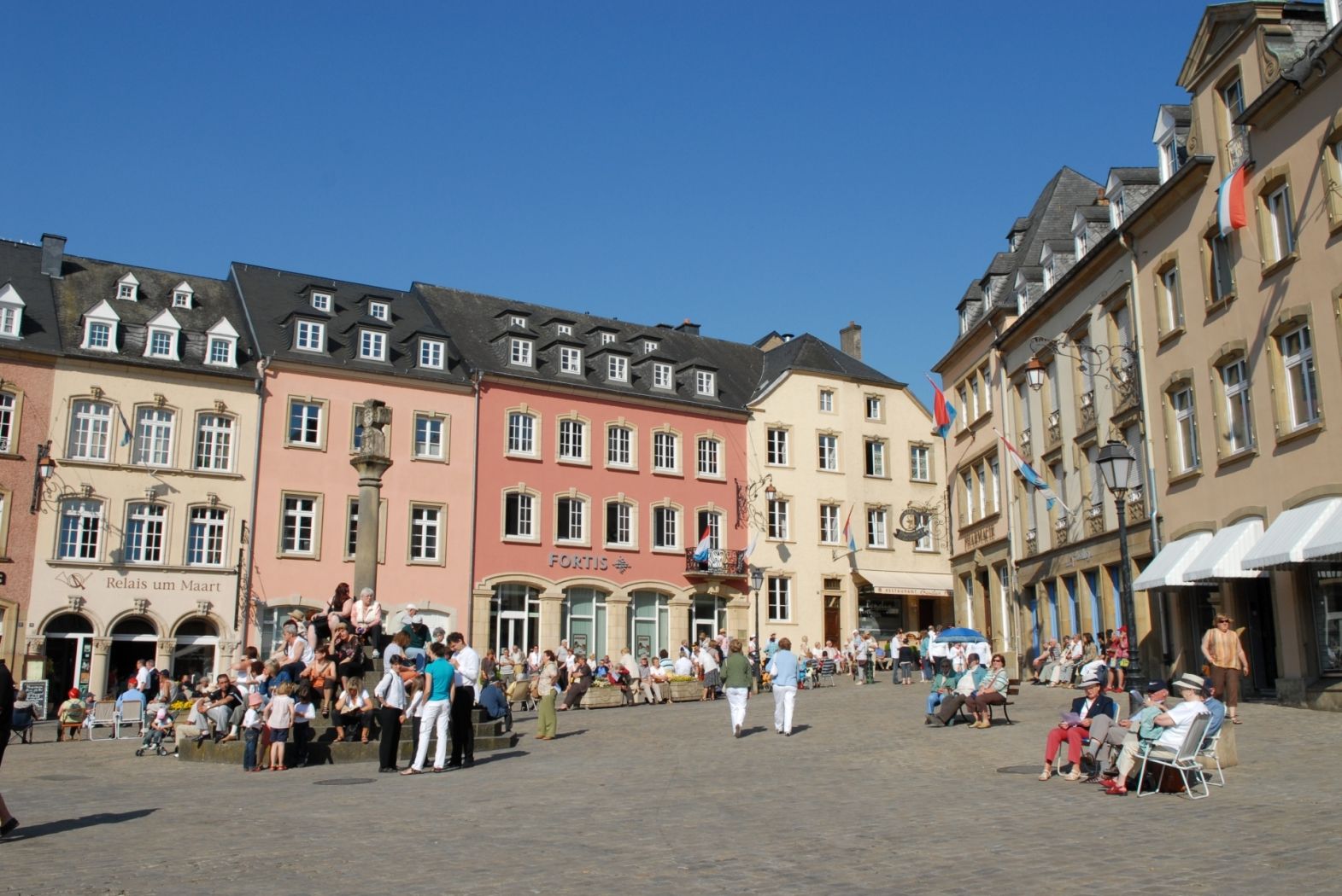 Market square with "Denzelt" Echternach