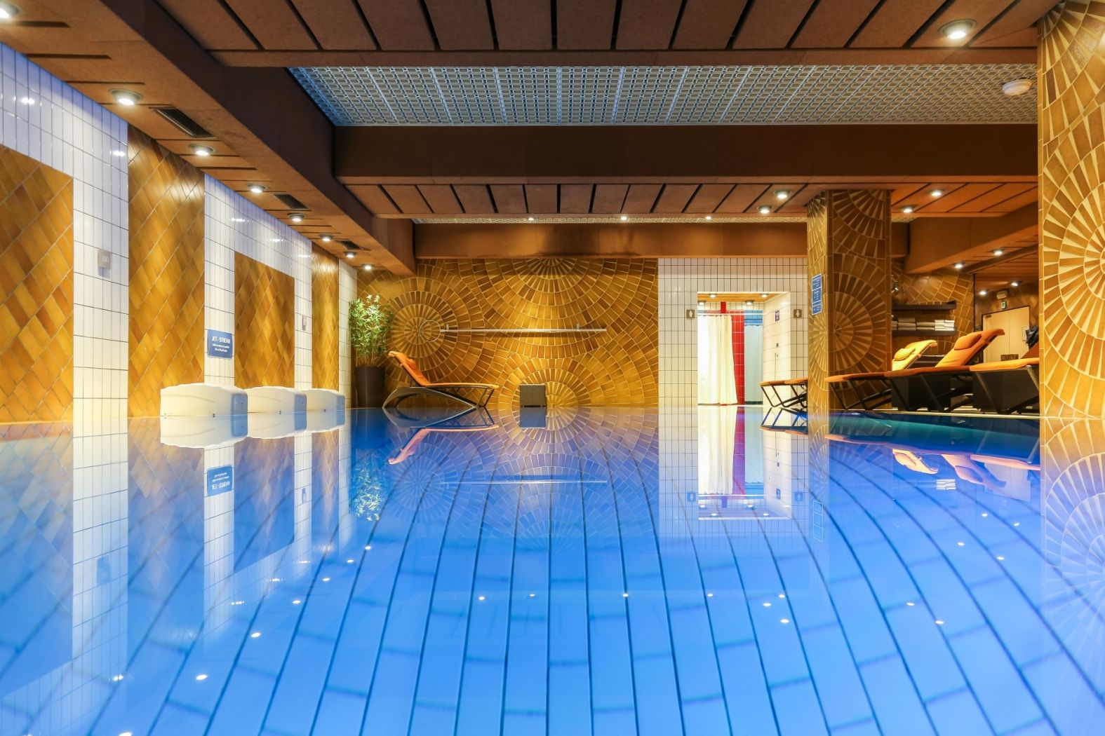 Le Royal Hotels & Resorts Luxembourg Piscine