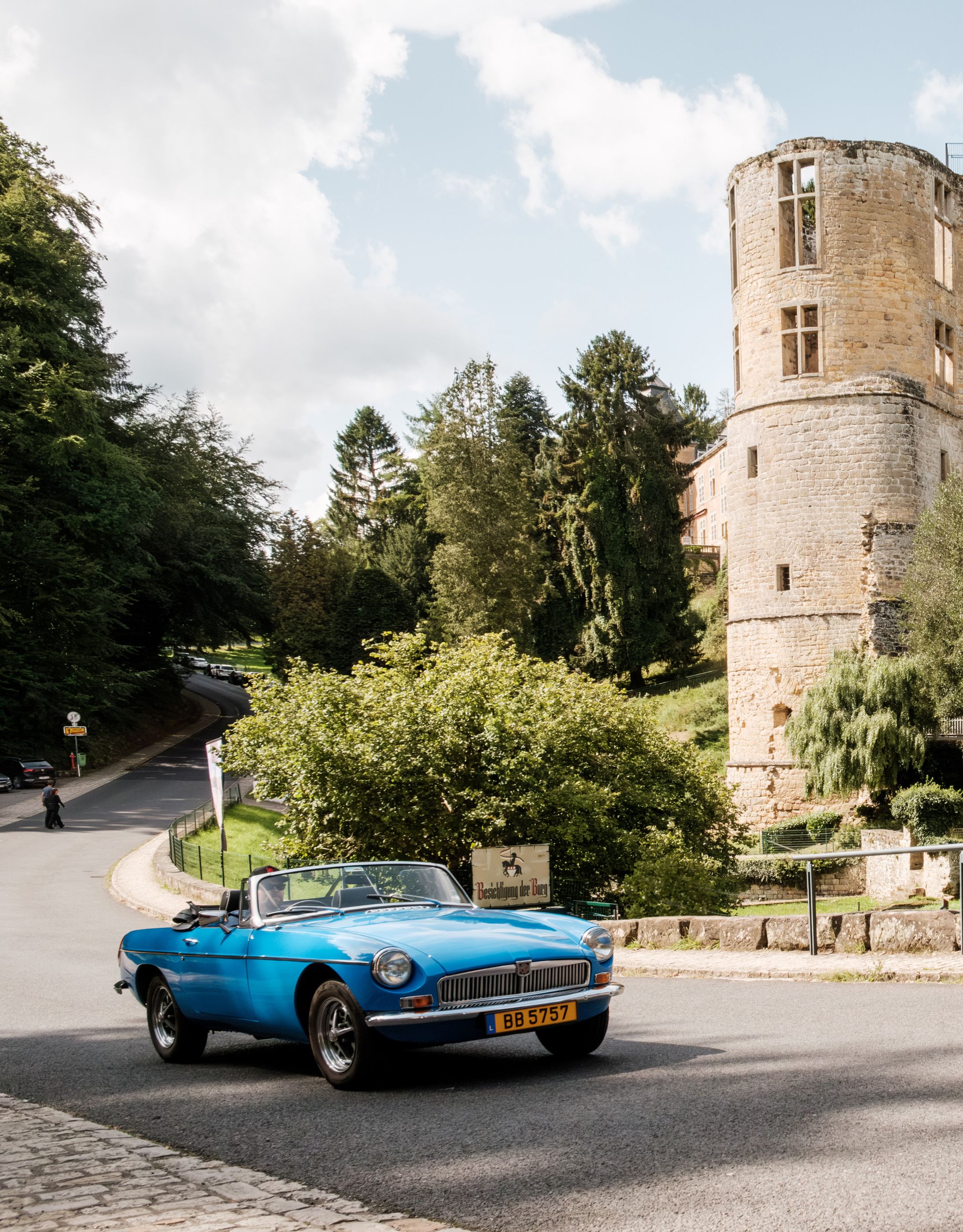 Schloss Beaufort MG Roadster