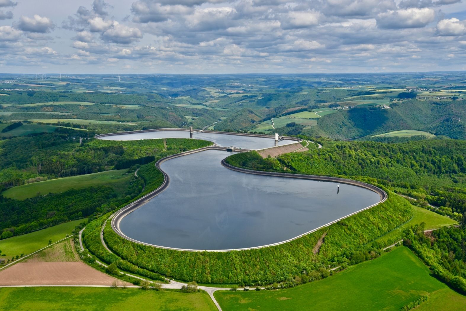 Centrale hydroélectrique SEO - lac