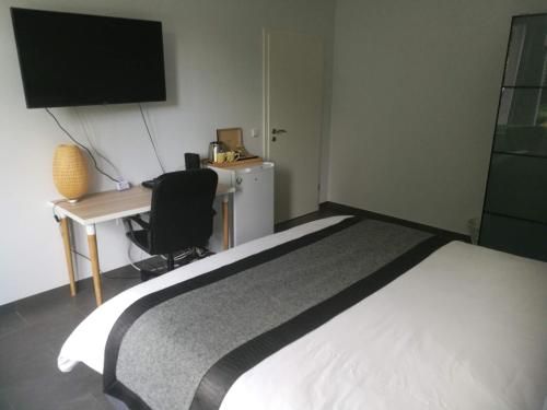 SHS Suite Home Sweet City 345