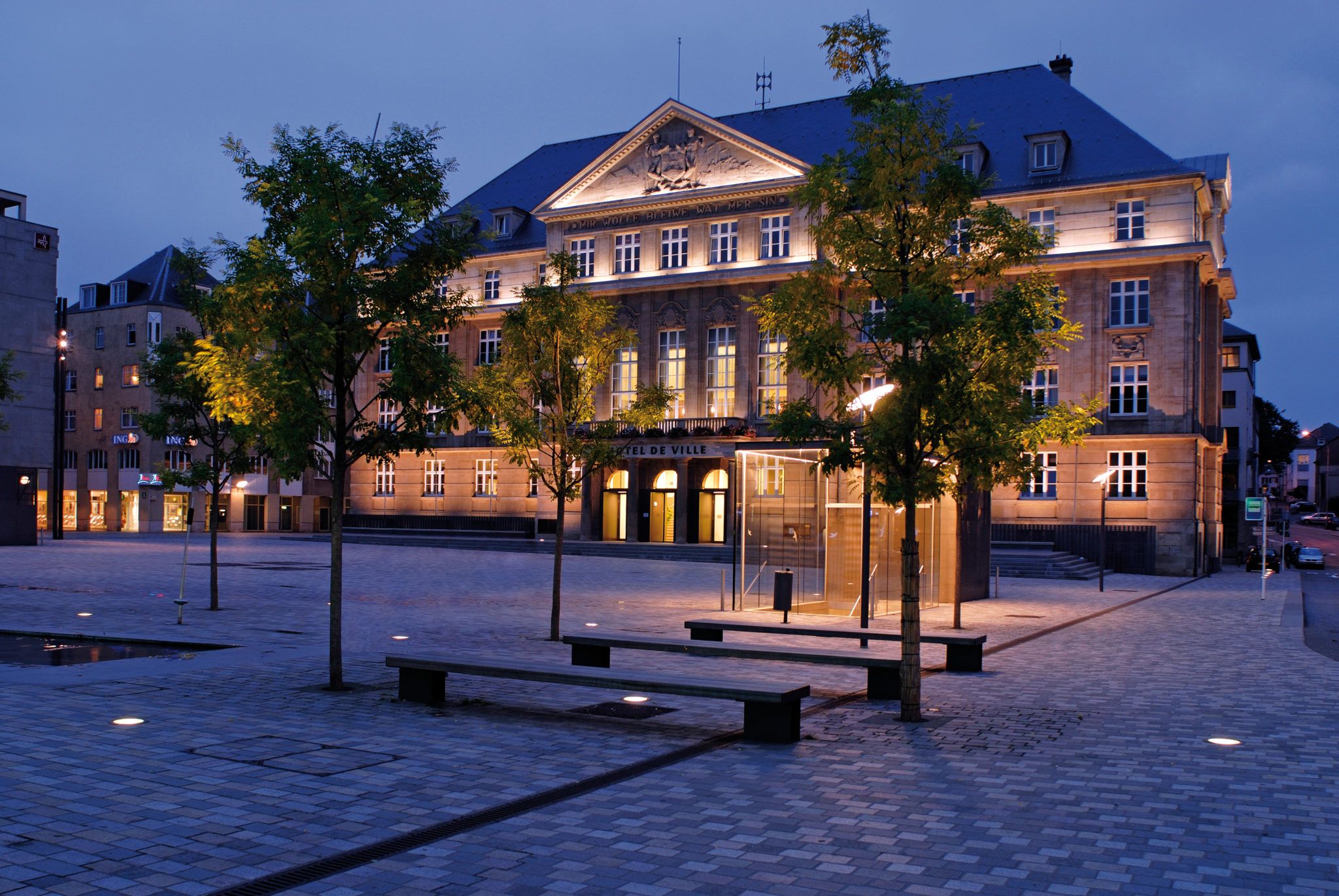Place de l'hôtel de ville Esch-sur-Alzette - Visit Luxembourg