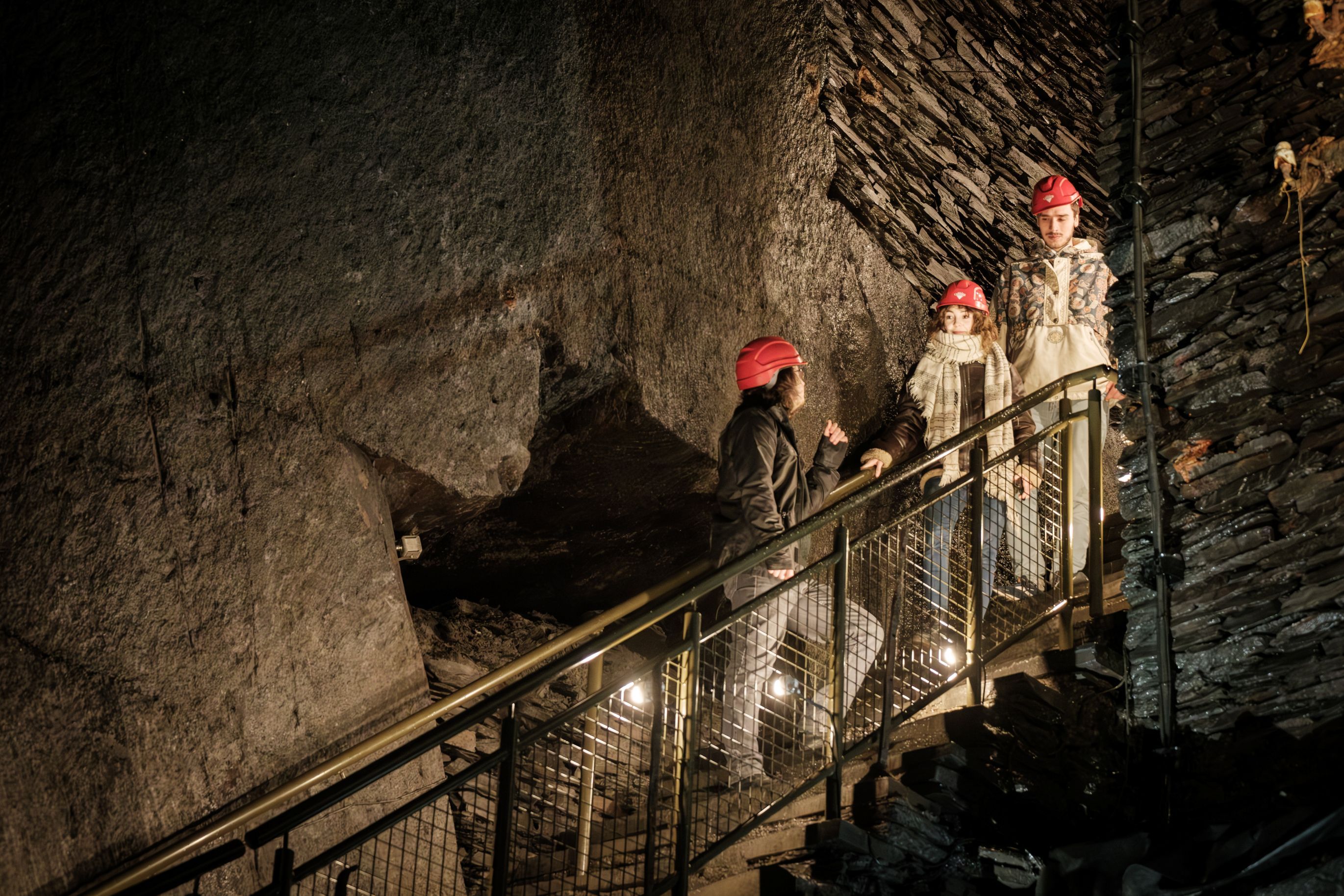 Visite Guidée Sous Terre - 🇫🇷 FR